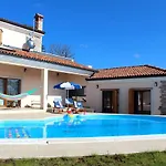 Charming Near With Private Pool Villa Žminj