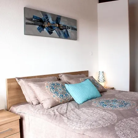 Charming Near With Private Pool فيلة Žminj