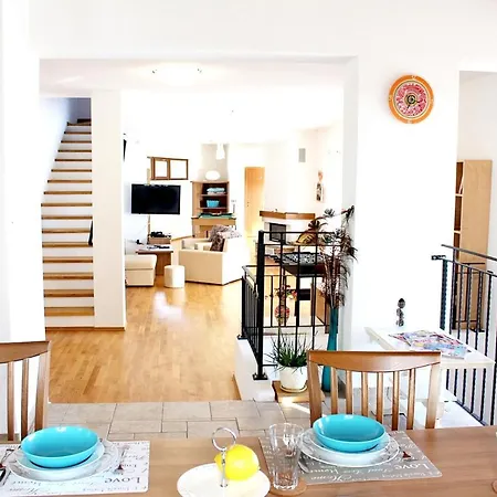 Charming Near With Private Pool Žminj