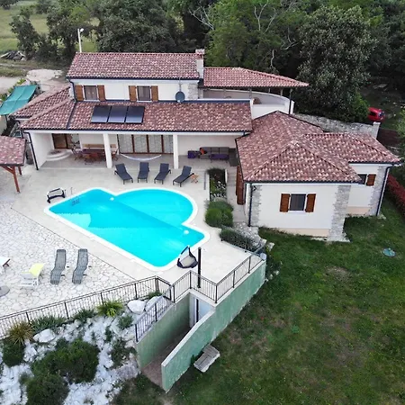 Charming Near With Private Pool Βίλα *