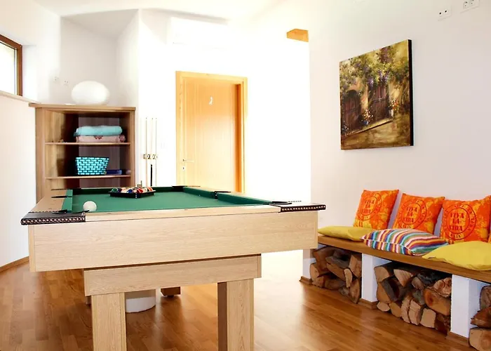 Charming Near With Private Pool Žminj