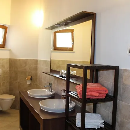 Willa Charming Near With Private Pool *