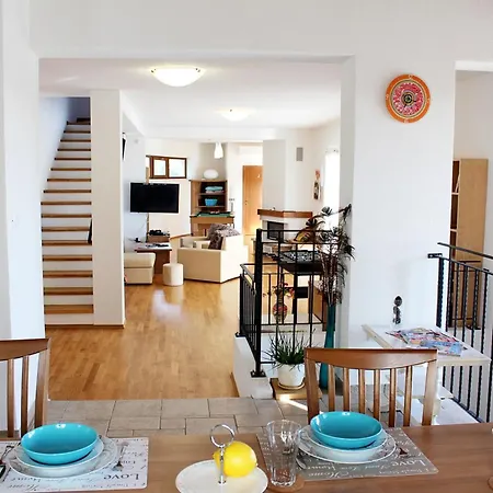 Charming Near With Private Pool Žminj
