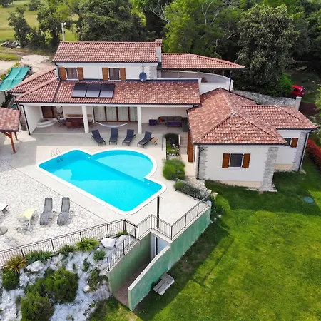 Charming Near With Private Pool Vila Žminj