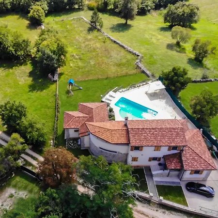 Villa Charming Near With Private Pool
