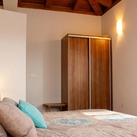 Charming Near With Private Pool
