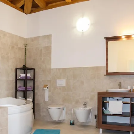 Villa Charming Near With Private Pool *