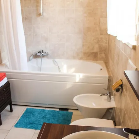 Vila Charming Near With Private Pool Žminj