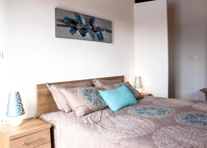 Charming Near With Private Pool Willa Žminj